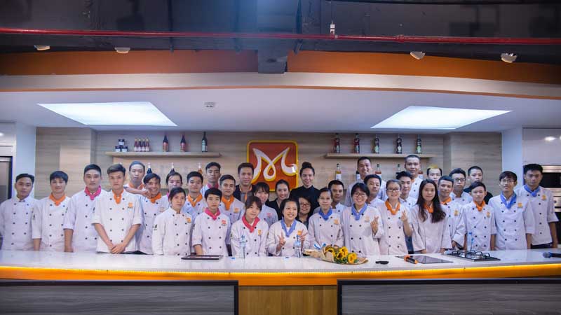 Học viên Hướng Nghiệp Á Âu giao lưu cùng Chef Annie hoc vien huong nghiep a au giao luu cung chef annie