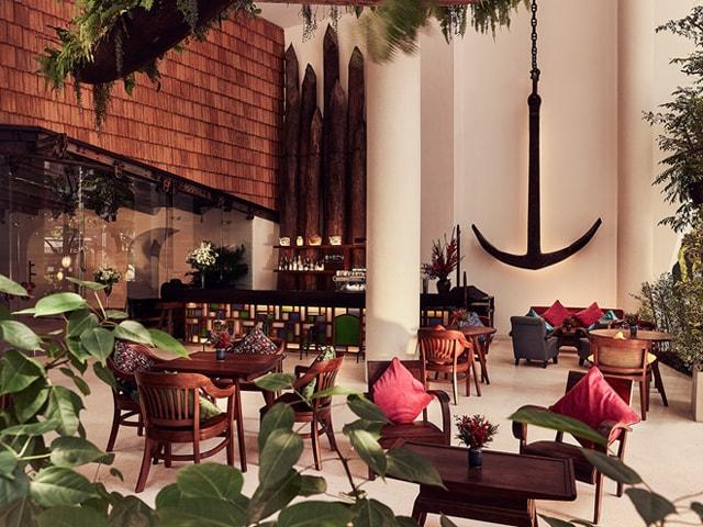 khong gian am cung de thuong thuc tach tra ly cafe va nhung mon an ngon