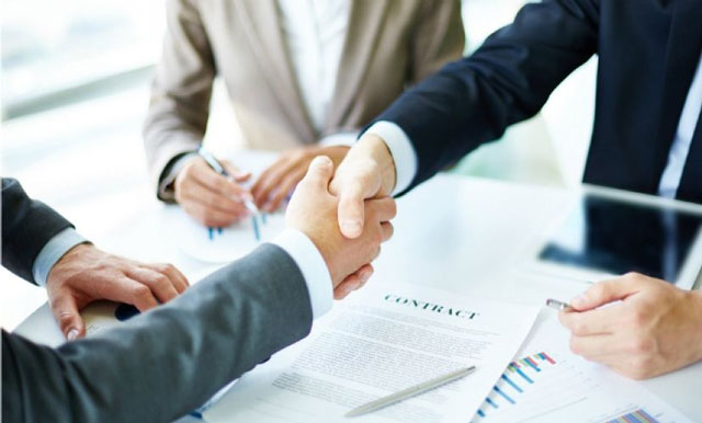 Hợp đồng thời vụ ràng buộc doanh nghiệp và người lao động theo pháp luật ký kết hợp đồng thời vụ