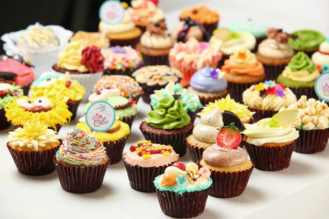 Khuôn giấy làm các loại bánh Muffin và Cupcake khuon lam banh