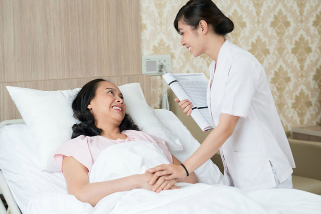 nghỉ ốm hưởng lương