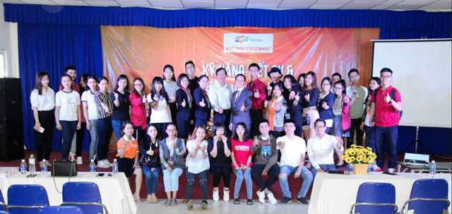 Sinh viên FPT PolyTechnic trải nghiệm các kỹ năng chinh phục nhà tuyển dụng Sinh viên FPT PolyTechnic chinh phục nhà tuyển dụng