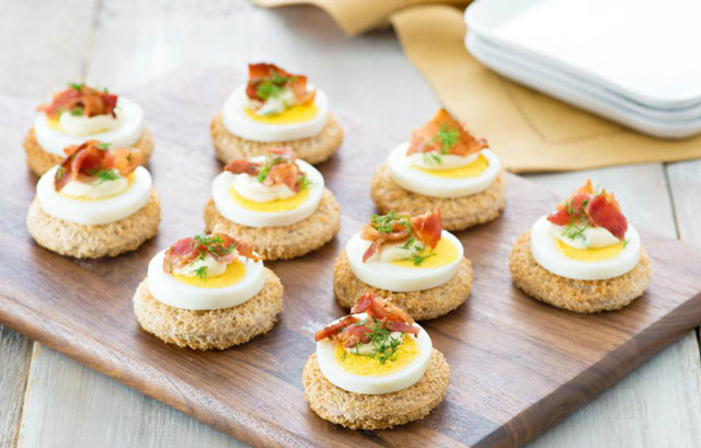 Canape là nhóm thức ăn nhỏ gọn, nhẹ nhàng ở các bữa tiệc canape