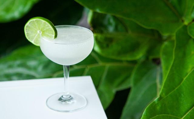 Daiquiri được tạo nên bởi sự ngẫu hứng của một chàng kỹ sư nghịch ngợm Daiquiri tao nen boi su ngau hung cua mot chang ky su