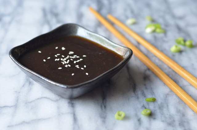 Teriyaki là một loại nước xốt mặn ngọt đặc trưng của Nhật Bản Teriyaki là nước xốt của người nhật