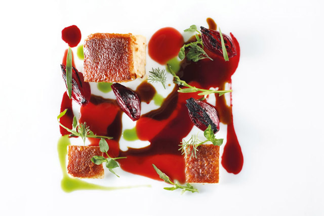 Ẩm thực của Massimo Bottura luôn có những nét đặc trưng rất riêng, khác biệt và thi vị am thuc cua massimo bottura co net dac trung rieng