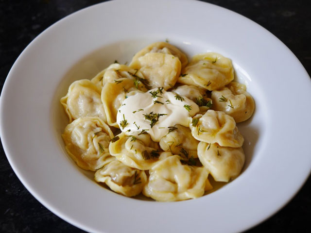 Những chiếc “bánh hạnh phúc” Pelmeni banh pelmeni