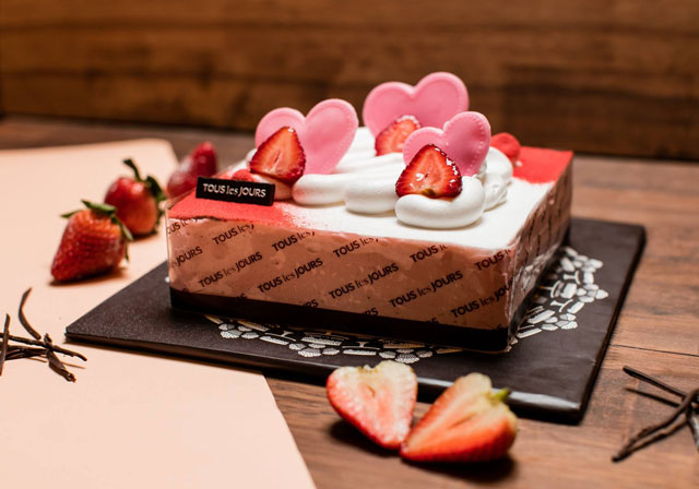 Tous les Jours luôn mang đến cho khách hàng những chiếc bánh tươi ngon mỗi ngày chiếc bánh tươi ngon mỗi ngày