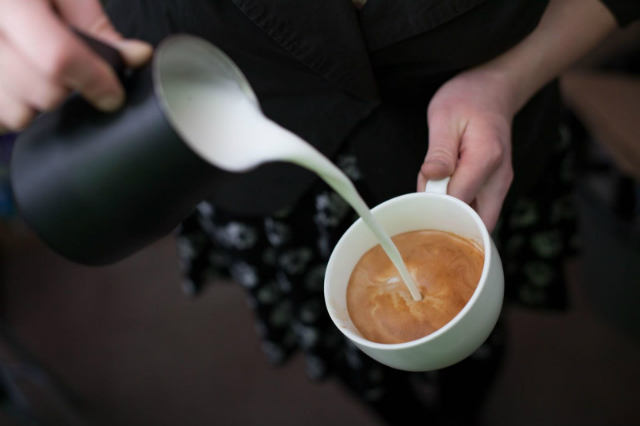 Barista được xem là bậc thầy về thức uống cafe barista bac thay ve thu uong cafe