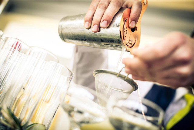 Kèo nhà cái bóng đá world cup là một nghệ thuật mà Bartender là nghệ sĩ tài năng Bartender là nghệ sĩ tài năng