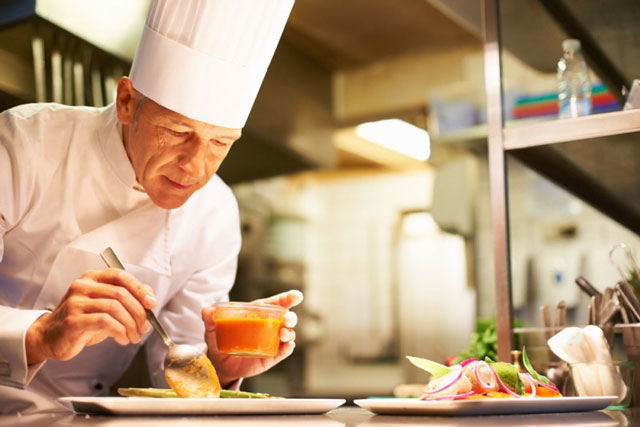 Một Bếp Trưởng chuyên nghiệp luôn cần đam mê bếp trưởng cần có đam mê