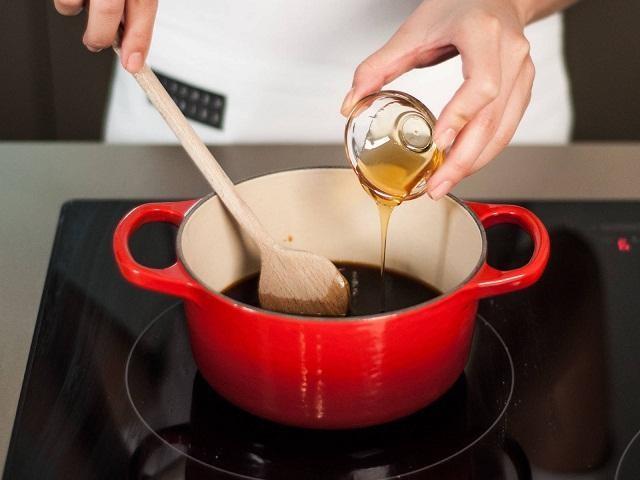 Bí quyết tạo nên nước sốt ngon trong Nhà hàng - Khách sạn bi quyet tao nen nuoc sot ngon trong nha hang khach san