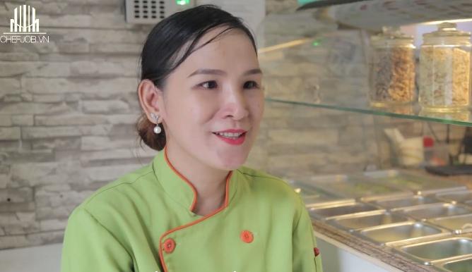 Chị Xuân Mai đã không ngừng nỗ lực để vượt qua những khó khăn trong nghề chi Xuan Mai luon no luc de vuot qua kho khan trong nghe