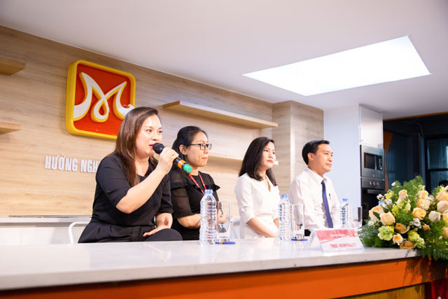 Đại diện các nhà tuyển dụng chia sẻ về bí quyết phỏng vấn thành công chia sẻ bí quyết tuyển dụng