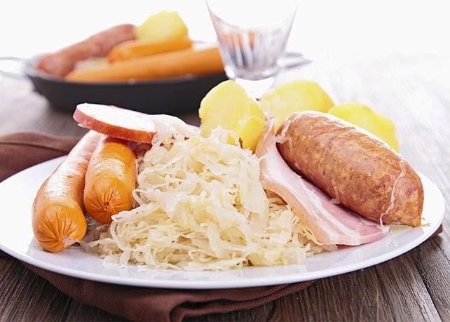 Choucroute garnie pha trộn giữa Tỷ lệ kèo cá cược World Cup Pháp và Đức choucroute garnie pha tron am thuc phap va duc