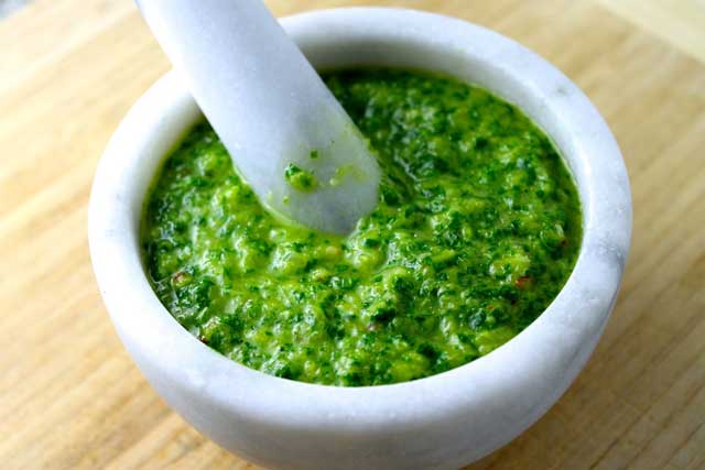 cilantro gia nhuyen de chua cam lanh