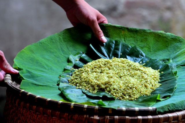 Cốm là nét Ẩm thực đặc biệt của miền Bắc trong dịp Trung Thu Cốm là nét Ẩm thực đặc biệt của miền Bắc