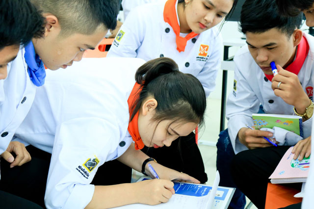 Mỗi người một ý tưởng, cùng nhau tạo nên chiếc CV ấn tượng nhất CV ấn tượng