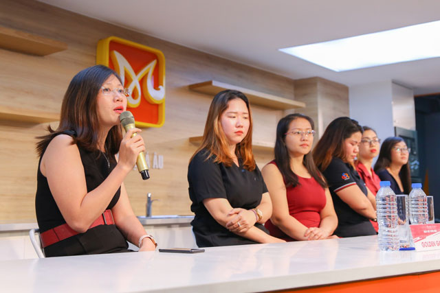 Đại diện các doanh nghiệp chia sẻ về nghề F&B – NHKS chia sẻ về nghề F&B – NHKS