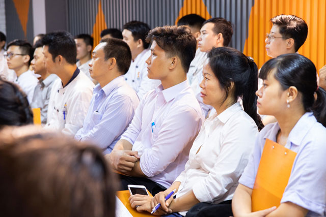 Ứng viên được giải đáp thắc mắc về nghề NHKS mối quan hệ giữa nhân sự - Kèo nhà cái world cup châu âu và khách hàng