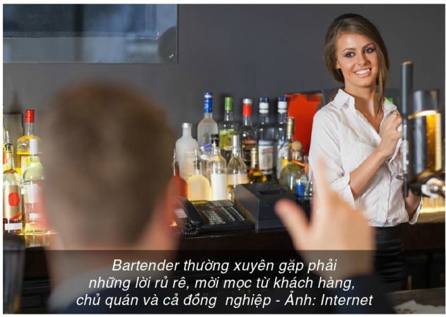Bartender gặp phải những lời rủ rê, mời mọc từ khách hàng kho khan cua nghe bartender