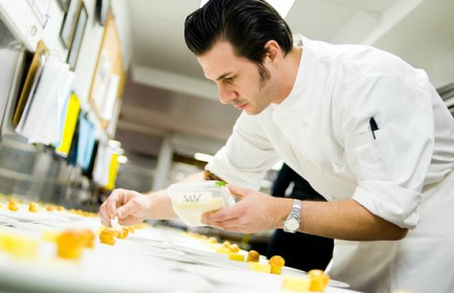 Làm thế nào để trở thành Pastry Chef? lam the nao tro thanh pastry chef tron nha hang khach san