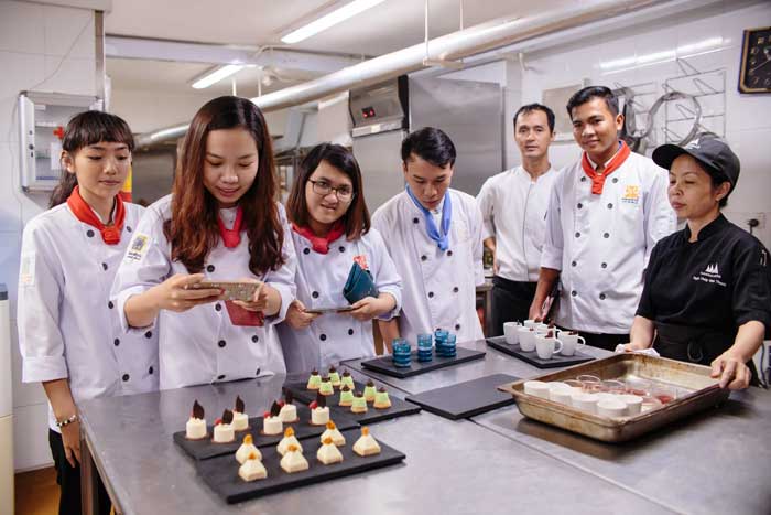 Món bánh thơm ngon tại Kèo nhà cái world cup châu âu Caravelle mon banh thom ngon tai khach san caravelle