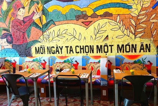 Một ý tưởng vẽ tường tạo điểm nhấn cho nhà hàng rất độc đáo mot y tuong tao nen diem nhan cho nha hang rat doc dao