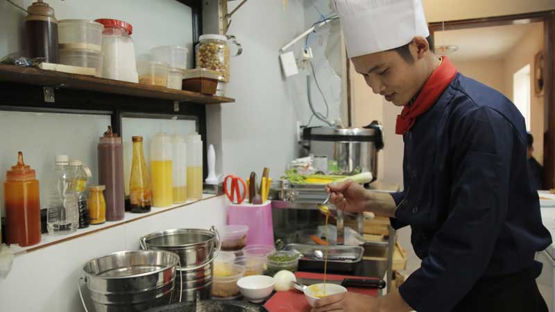 Nghề bếp vất vả nhưng cũng hạnh phúc lắm nghe bep vat va nhung cung hanh phuc lam