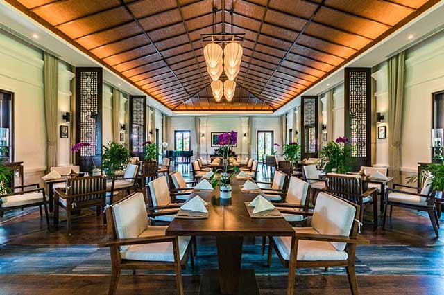 Nhà hàng Colonial cao cấp với thực đơn các món Âu Nhà hàng Colonial cao cấp