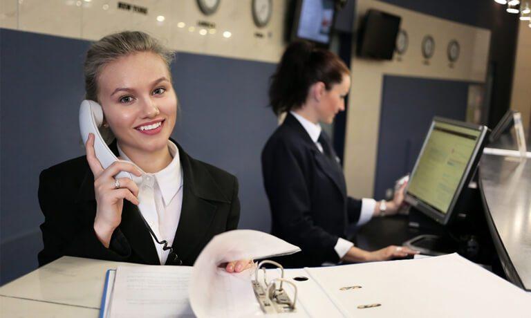 Night Auditor có nhiệm vụ kiểm tra tình trạng số phòng, lượng khách nhiem vu cua night auditor trong khach san