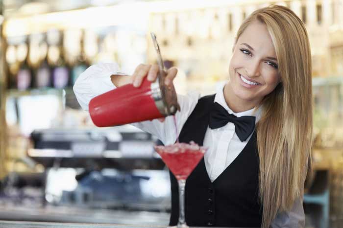 Nữ giới làm Bartender nu gioi lam bartender