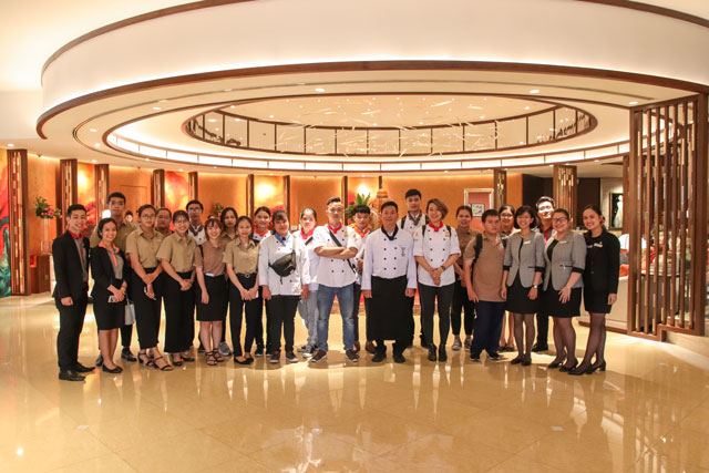 Học viên HNAAu, CET, ứng viên Worldcup2026 tham quan, gặp gỡ, giao lưu cùng chuyên gia trong ngành tại Sheraton Saigon giao lưu cùng chuyên gia trong ngành tại Sheraton Saigon