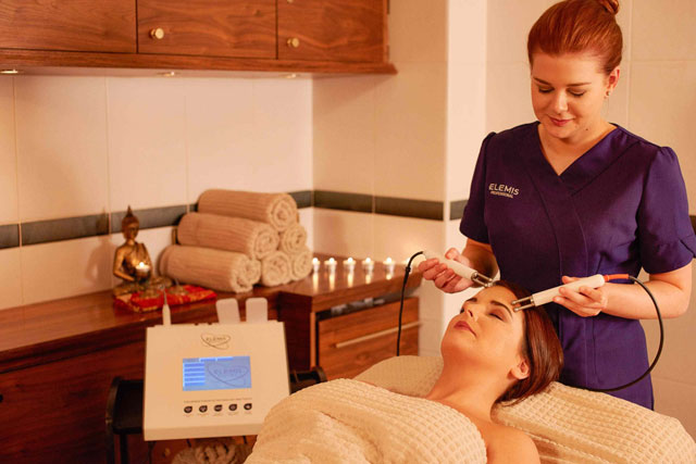 Spa Therapist cần có kiến thức chuyên môn về da Spa Therapist cần có kiến thức
