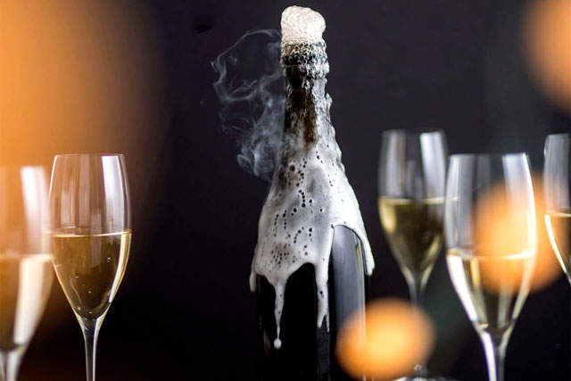 Sparkling wine có màu vàng ánh kim cực kỳ thu hút Sự nỗ lực của Colin Harmon