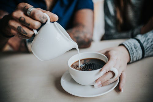 Thưởng thức café tại Rome