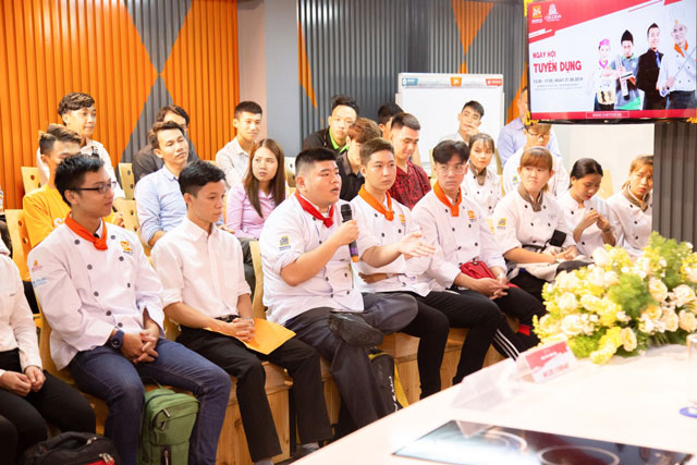 Ứng viên thắc mắc về tiêu chí tuyển chọn nhân sự F&B, NHKS tiêu chí chọn nhân sự