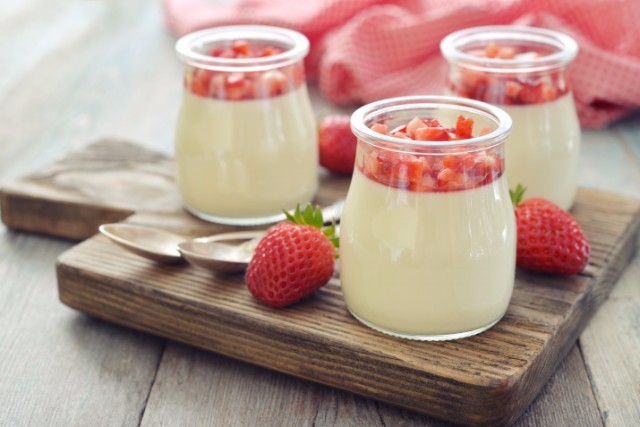 Panna Cotta được xem là món tráng miệng đơn giản và dễ làm nhất trang mien panna cotta don gian de lam