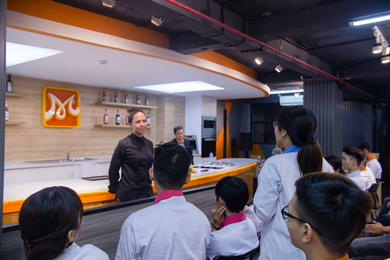 Trao đổi về nghề bếp cùng Chef Annie trao doi ve nghe bep cung chef annie