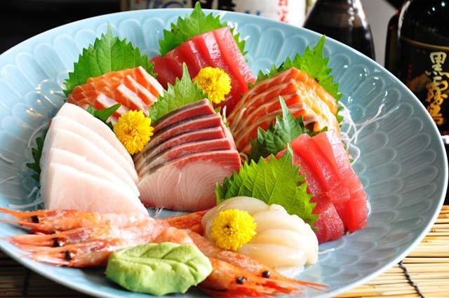 Sashimi là món ăn nổi tiếng của Nhật Bản kham pha mon an sashimi
