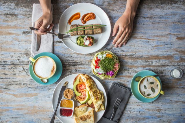 Sự hấp dẫn của các món ăn được bài trí viec bai tri giup kich thich thuc khach