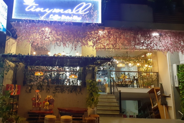Nhà Hàng BisTro Coffee Tinymall