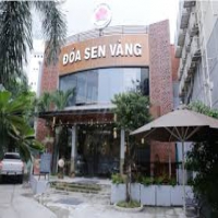 Phụ Bếp Nhà Hàng Chay Đóa Sen Vàng Quận Tân Bình